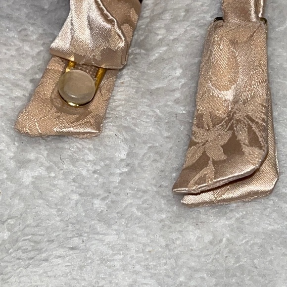 NWOT Beige Brocade Victoria Secret Garter Belt - Picture 10 of 11